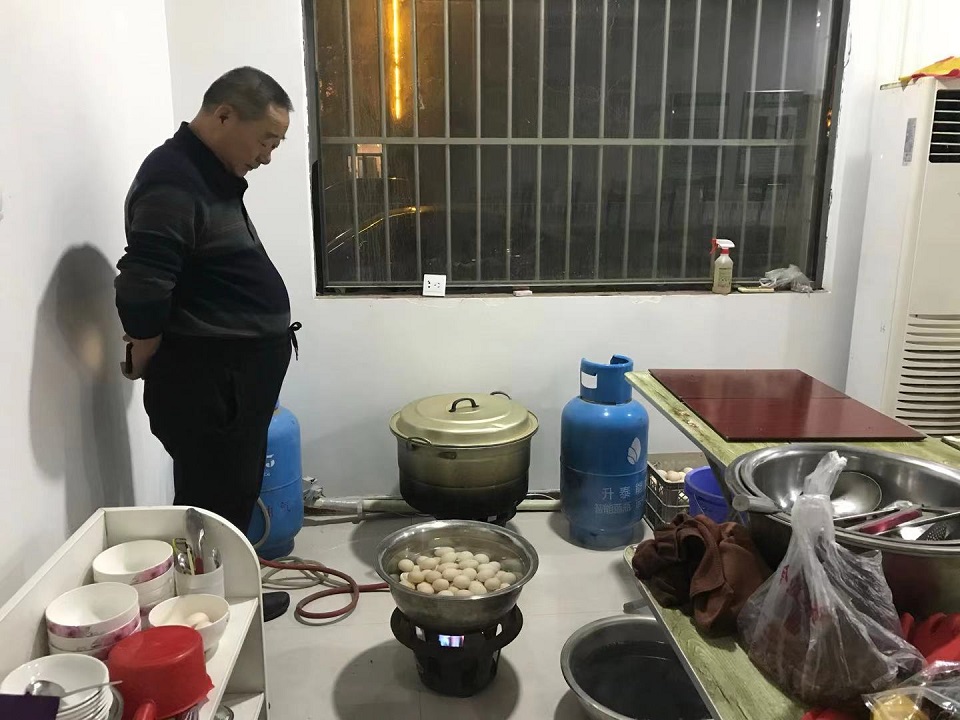 �ӱ����ݣ������������ϱ���ƶ���Ƚ��¼�