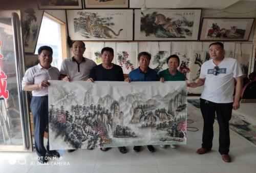 ��Хɽ���黭���˹��ٳ�