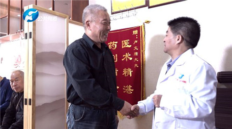 健康中国最美名中医——卢文君(图7) 1-20061F9402E24.jpg