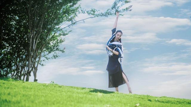 �����٤�գ����ݻ�Ȼ�٤һ����ͼ�������٤��Ϊ�˸����˵�ѡ��