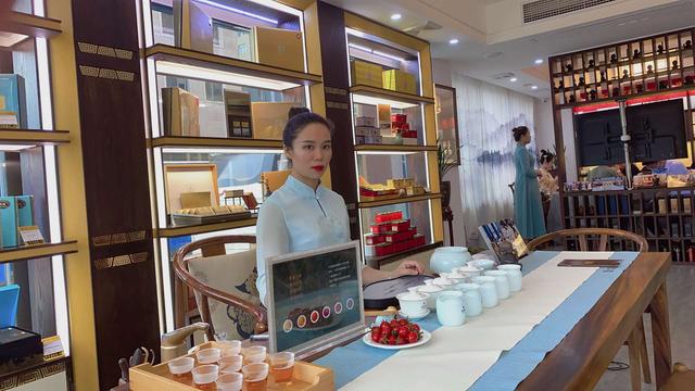 ����Է��ҵ�׽��ն���ȤζäƷ��ս��������վ��ʢ����