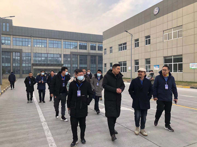 ��ȫ��С�� ����������ý���V�ɷ��лԲ����Ļ