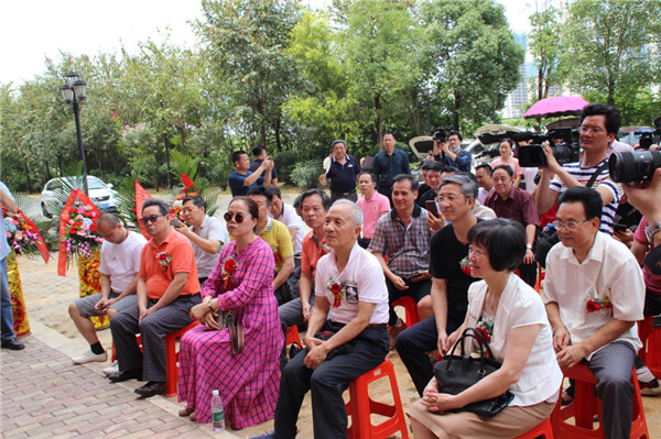 ���½��ܼ��� �����츣���