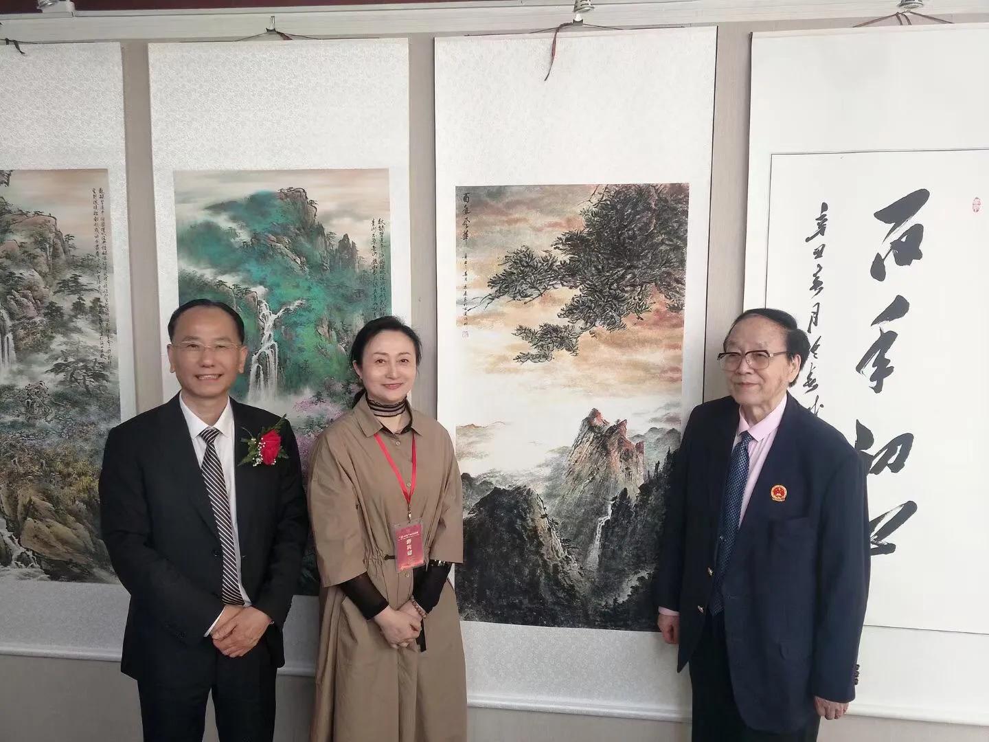 ��������ġ��ش�����չ��һ��һ·ȫ��Ѳչ��13վʢ��Ļ