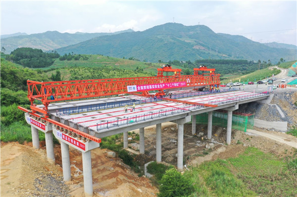 �Ϲܾ���ȷ��������ȫ��ͨ����������Ԥ���������׼����Ħ�