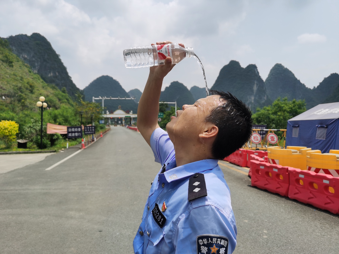 7-ͼΪ�����������ϴ������Ʊ�  �㣩.jpg